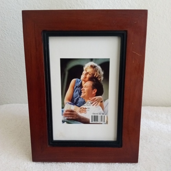 Photo Picture Frame  Windsor - Picture 1 of 6